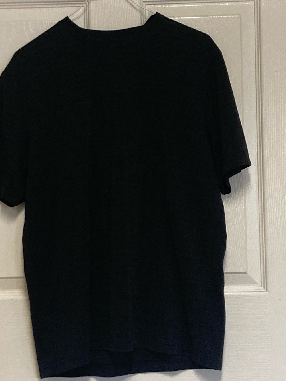 Men's Short-Sleeve Crew Neck T-Shirt in Black
